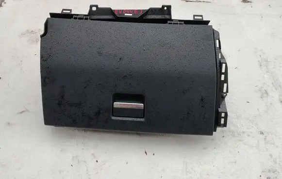 Land Rover Evoque I Glove box 