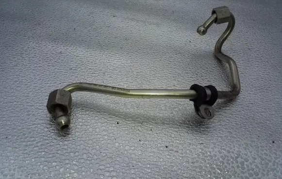Volkswagen Tiguan Fuel main line pipe 06J127501F