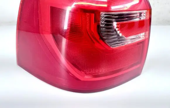 Seat Alhambra (Mk2) Rear/tail lights 7N5945095G
