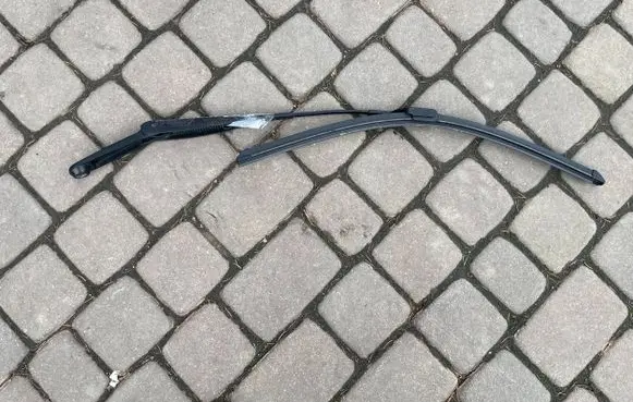Fiat Bravo Front wiper blade arm F2412B030