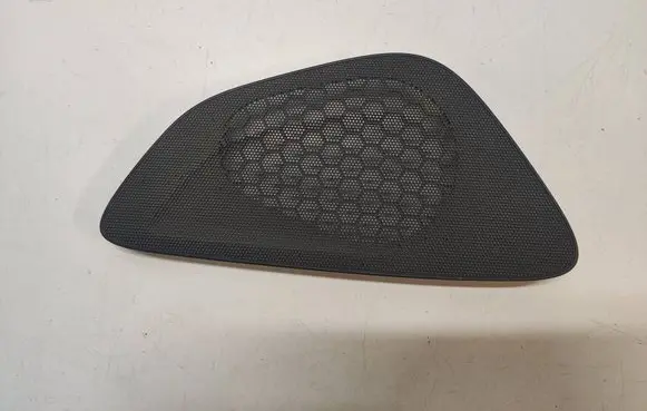 Volvo V60 Dash center speaker trim cover 31332799