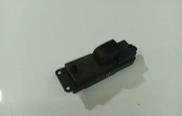 Mazda 3 I Electric window control switch 03123100