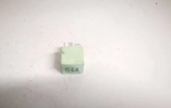Audi A8 S8 D3 4E Other relay 4h0951253 v23136-j0006-x079