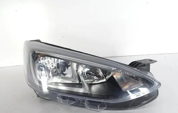 Ford Focus Headlight/headlamp JX7B-13W029-CE