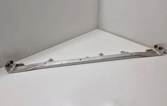 BMW 2 Active Tourer U06 Bottom radiator support slam panel 8737263