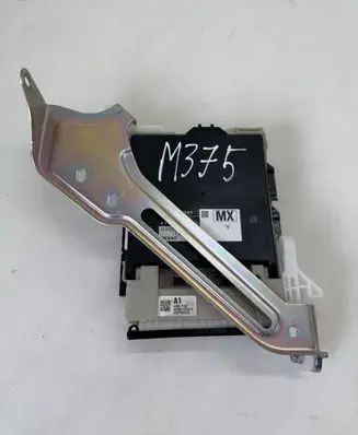 Toyota C-HR I Fuse module 63587132 A121T002CVL