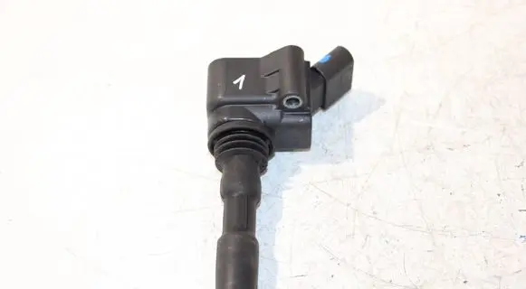Volkswagen Golf Sportsvan High voltage ignition coil 04E905110E