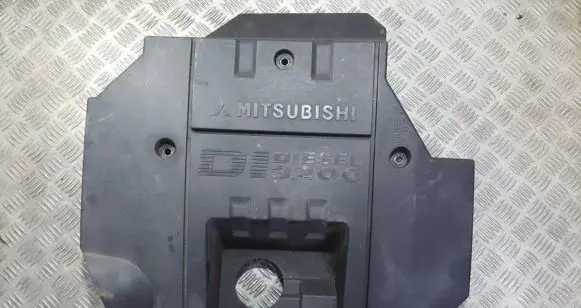 Mitsubishi Pajero Engine cover (trim) ME191532A