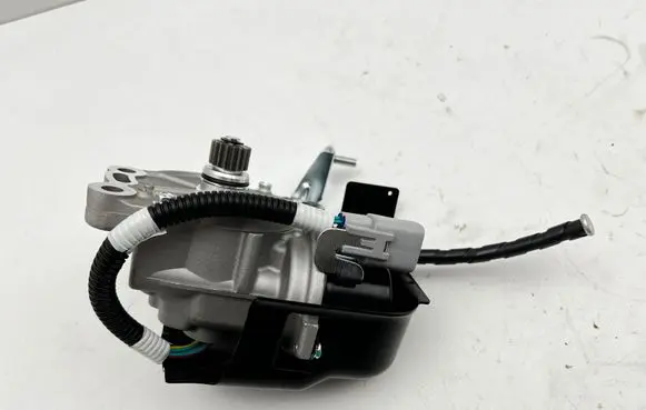 Toyota Land Cruiser (J120) Rear gearbox reducer motor