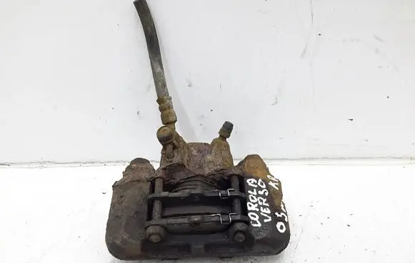 Toyota Corolla Verso E121 Rear brake caliper