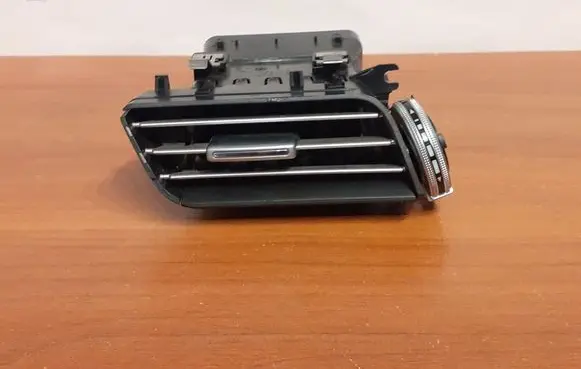 Mercedes-Benz E W212 Dashboard air vent grill cover trim A2128303354 6279