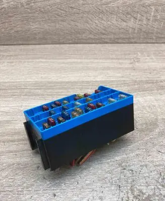 Renault Megane I Fuse module 1096033J
