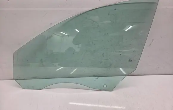 Audi S5 Front door window glass four-door 43R00082 A011404