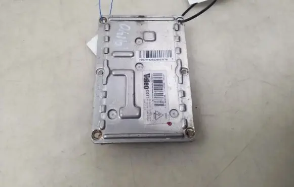 Citroen C5 Xenon control unit/module 73010157F
