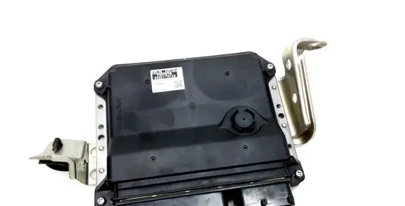 Lexus CT 200H Engine control unit/module 8966176160