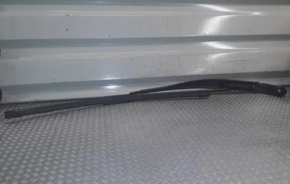 Lexus IS 220D-250-350 Windshield/front glass wiper blade 
