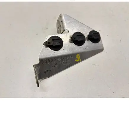 Audi A8 S8 D3 4E Pneumatic air compressor holding bracket 4E0616247A