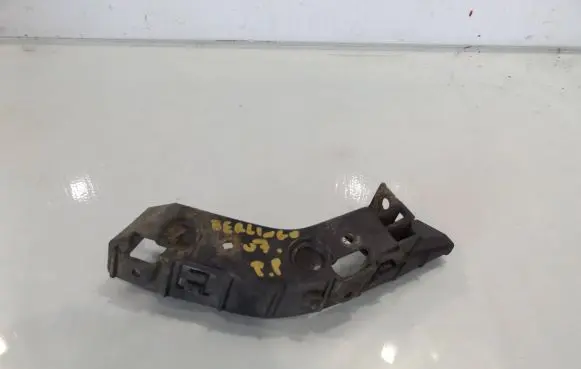 Citroen Berlingo Front bumper mounting bracket