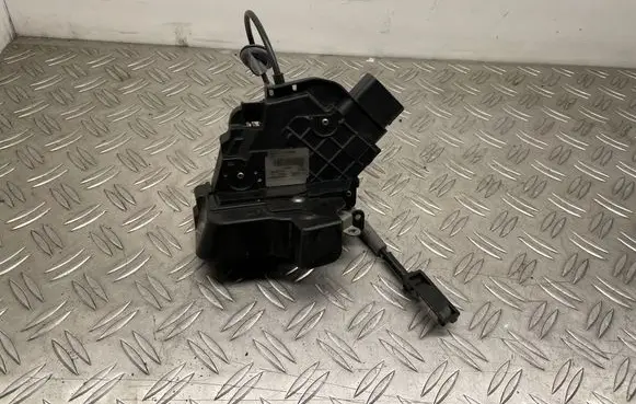 Volvo S80 Front door lock 31253658
