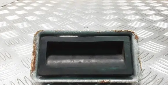 Volkswagen PASSAT B7 Tailgate opening switch 5N0827566T