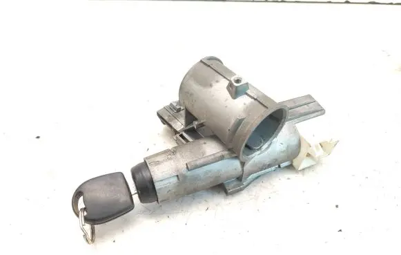 Ford Galaxy Ignition lock P012106
