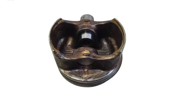 Volkswagen Golf V Piston 0000