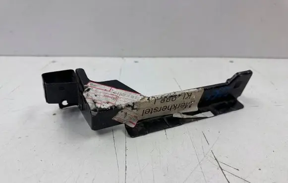 Alfa Romeo Giulia Fender mounting bracket 50549466