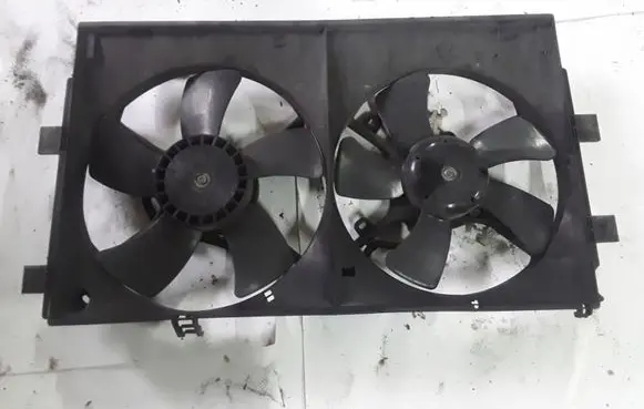 Mitsubishi Outlander Fan set 071123