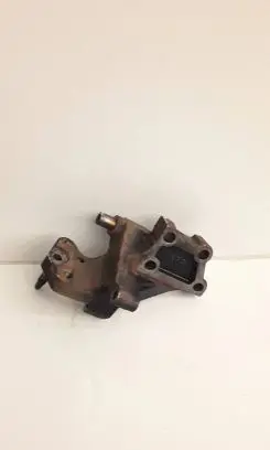 Toyota RAV 4 (XA30) Engine mounting bracket 1231526020