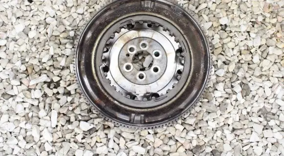 Volkswagen Golf VII Flywheel 04C105266F
