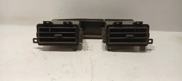 Nissan Patrol Y60 Dash center air vent grill 6875001J00