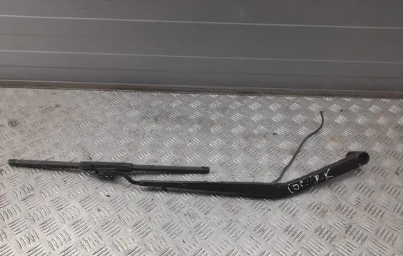 Chevrolet Corvette Front wiper blade arm