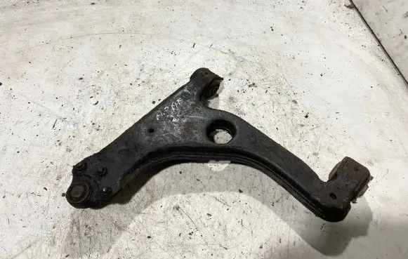 Opel Zafira A Front lower control arm/wishbone