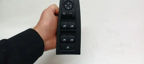 BMW 2 F46 Electric window control switch 9362116