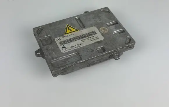 Mercedes-Benz B W245 Xenon control unit/module A1698209026 1307329119 10EEG050064