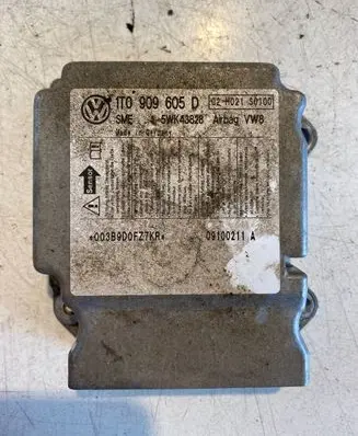 Volkswagen Touran I Airbag control unit/module 1T0909605D 09100211A 5WK43828