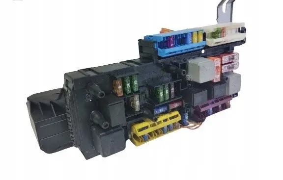 Mercedes-Benz E W212 Fuse module 5DK00962037