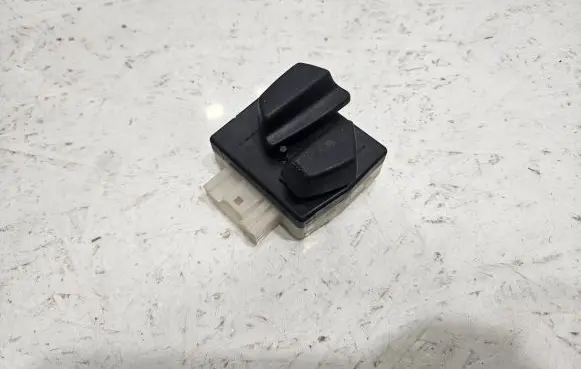 BMW 5 E60 E61 Seat control switch 695852501