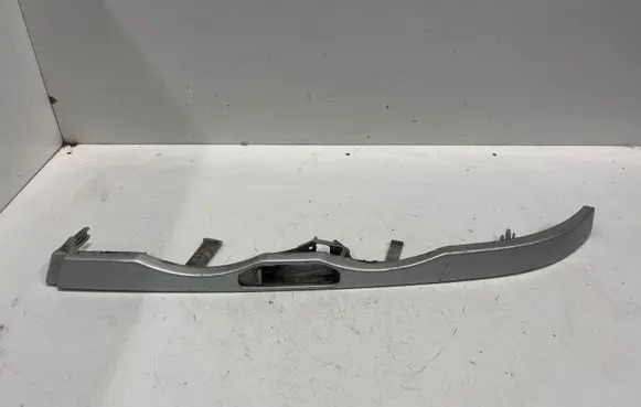 BMW 3 E46 Under headlight/headlamp trim 8227643