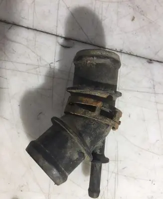 Volkswagen Golf IV Engine coolant pipe/hose 1J0121087B