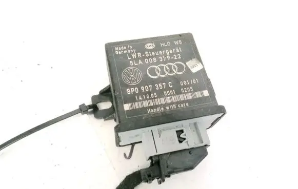 Audi A6 S6 C6 4F Light module LCM 8P0907357C 5LA00837922