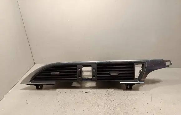 Audi A7 S7 4G Dash center air vent grill 4G1820951