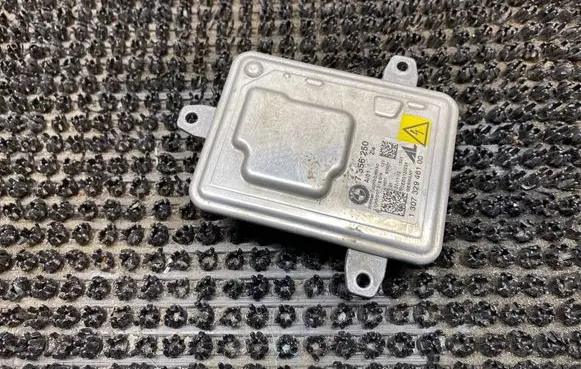BMW 6 F12 F13 Headlight ballast module Xenon 7356250 130732946100