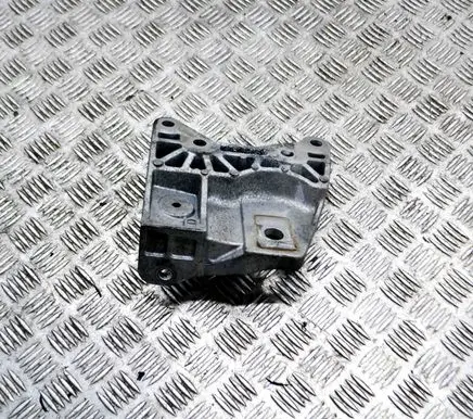 Land Rover Range Rover Evoque L538 Engine mounting bracket GJ326P096AE