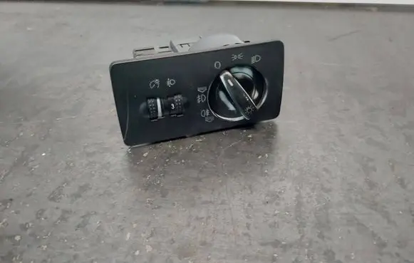 Skoda Fabia Mk1 (6Y) Light switch 6Y1941531N