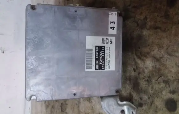 Toyota Avensis Verso Engine control unit/module 8966144300