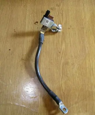 Volkswagen Golf VII Negative earth cable (battery) AUDI3Q0915181B