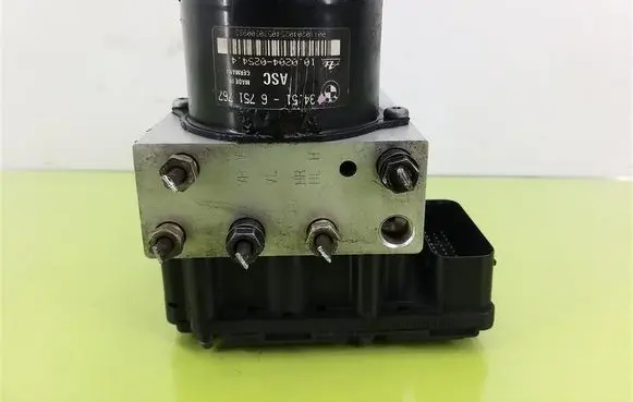 BMW 3 E46 ABS Pump 34516751768