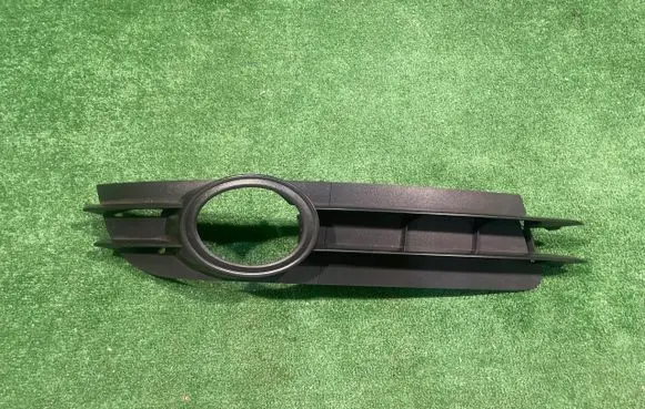 Audi A6 S6 C6 4F Front bumper lower grill 4F0807682A