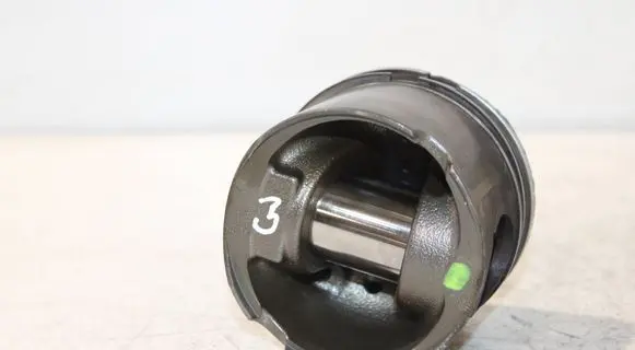 BMW 3 E90 E91 Piston 8487E